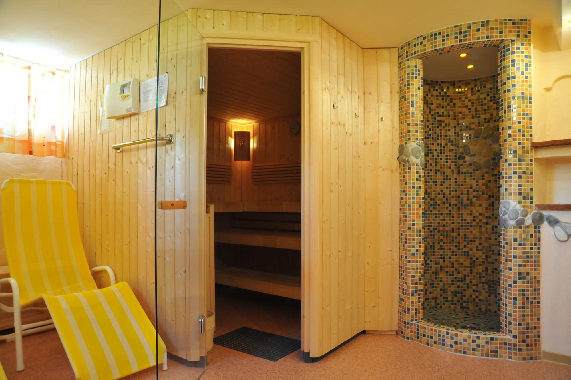 Gasserhuette Innerkrems Luaran gambar